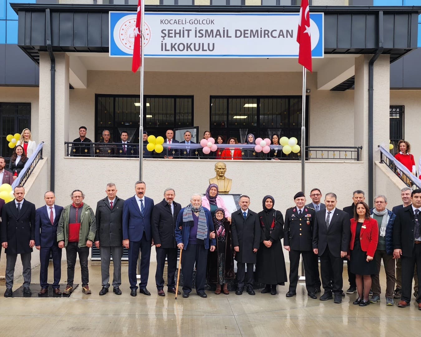 Gölcük'te Yeni Hükümet Konağı Hizmete Girdi!