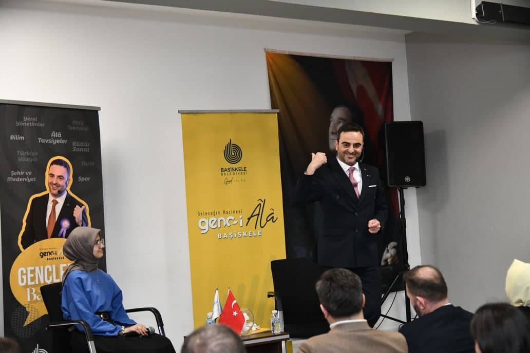 Başkan Özlü, Başiskele'de Gençlerle Buluştu!