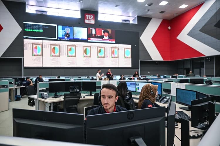 112'yi sevgililer için arayan kişiye ceza!