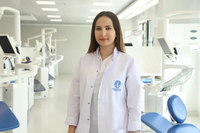 Gebelikte Diş Eti Büyümesi Risk Oluşturabilir!