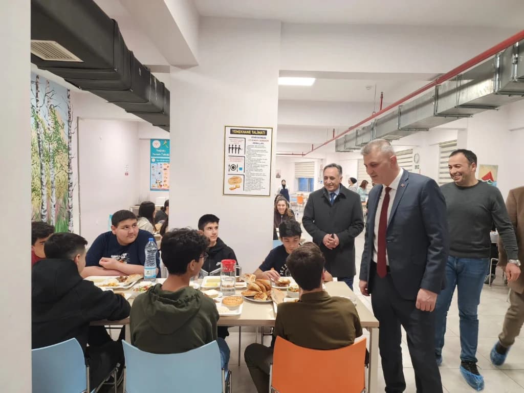 Başkan Sezer, Gölcüklülerle Ramazan bereketini paylaştı