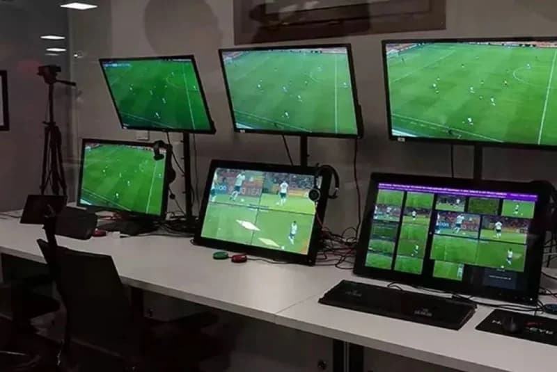 VAR hakemleri bahis skandalında!