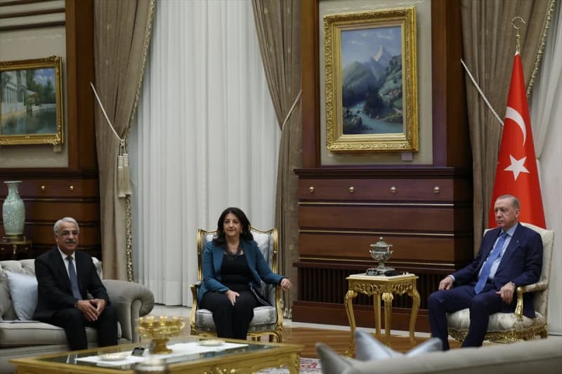 Cumhurbaşkanı Erdoğan ve DEM Parti İmralı Heyeti Zirvesi