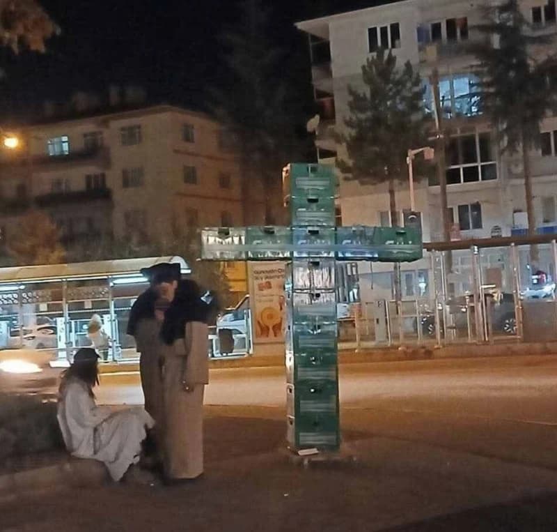 Eskişehir'de Bira Kasaları Olayı: 3 Gözaltı!
