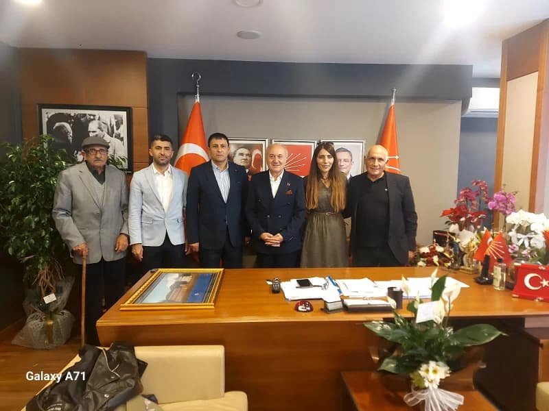 DEM Parti Kocaeli İl Başkanı'ndan CHP'ye Ziyaret