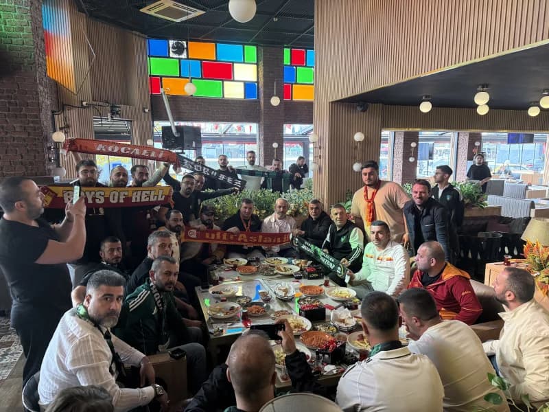 Kocaelispor ve Galatasaray Tribün Liderleri İzmit'te Buluştu!
