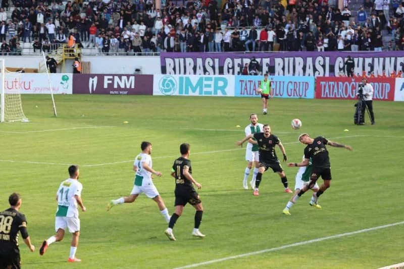 Gebzespor'dan Bursaspor'a Farklı Galibiyet!