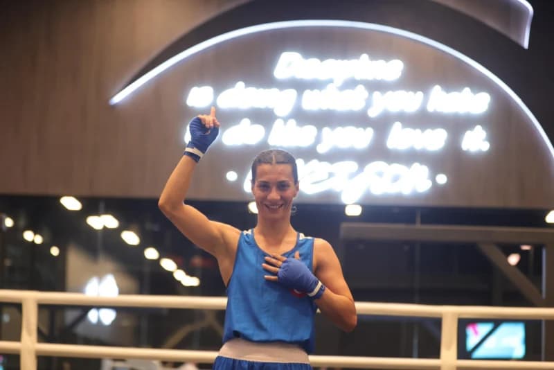 Kağıtsporlu Ayşen'den Altın Madalya!