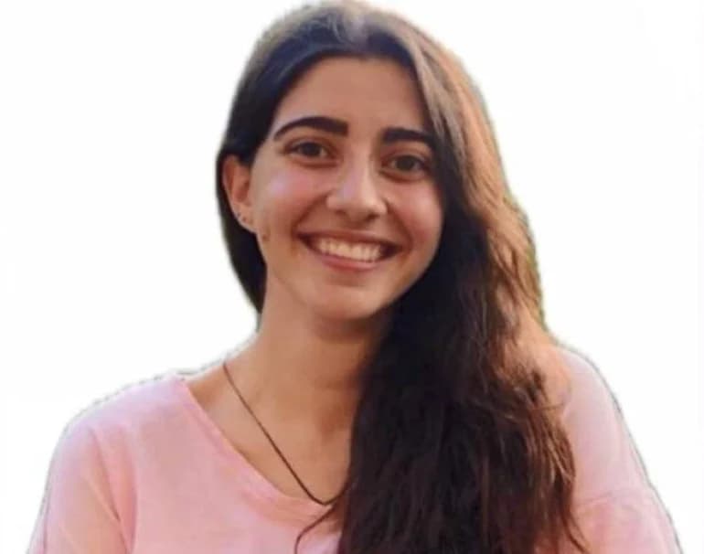 Beyoğlu'nda kahve içen kadın fenalaştı!