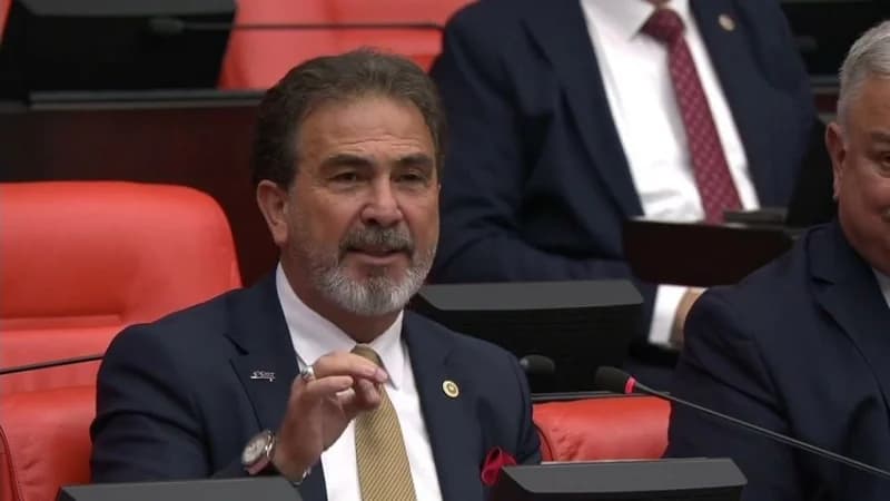 Yeniden Refah Partisi'nden Papa Ziyaretine Tepki!