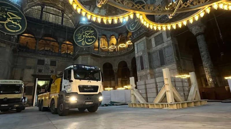 İlber Ortaylı'dan Ayasofya Tepkisi: Çökerse Fatura Türklere!