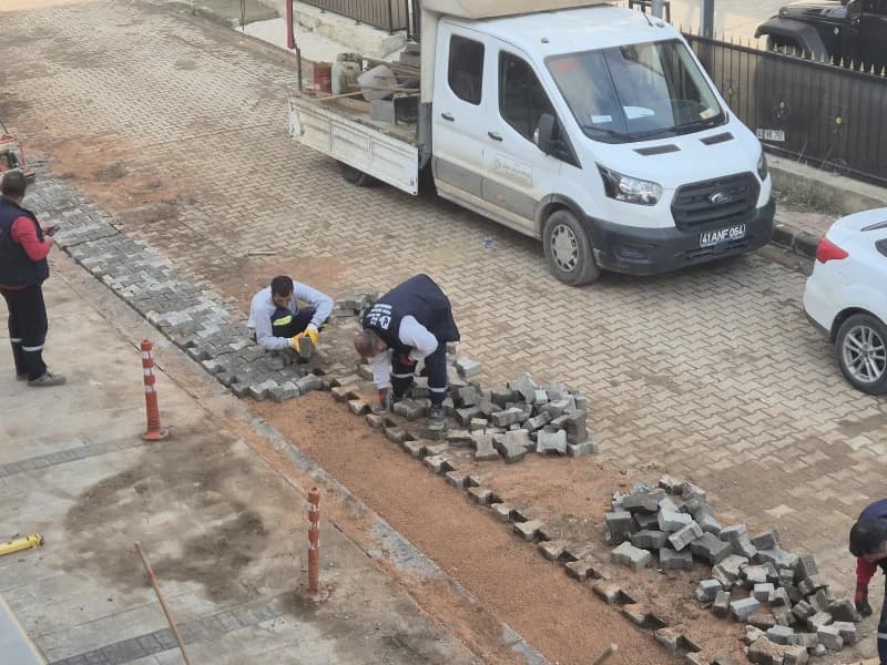 İzmit Fatih'te Kaldırım ve Yol Düzenlemesi!