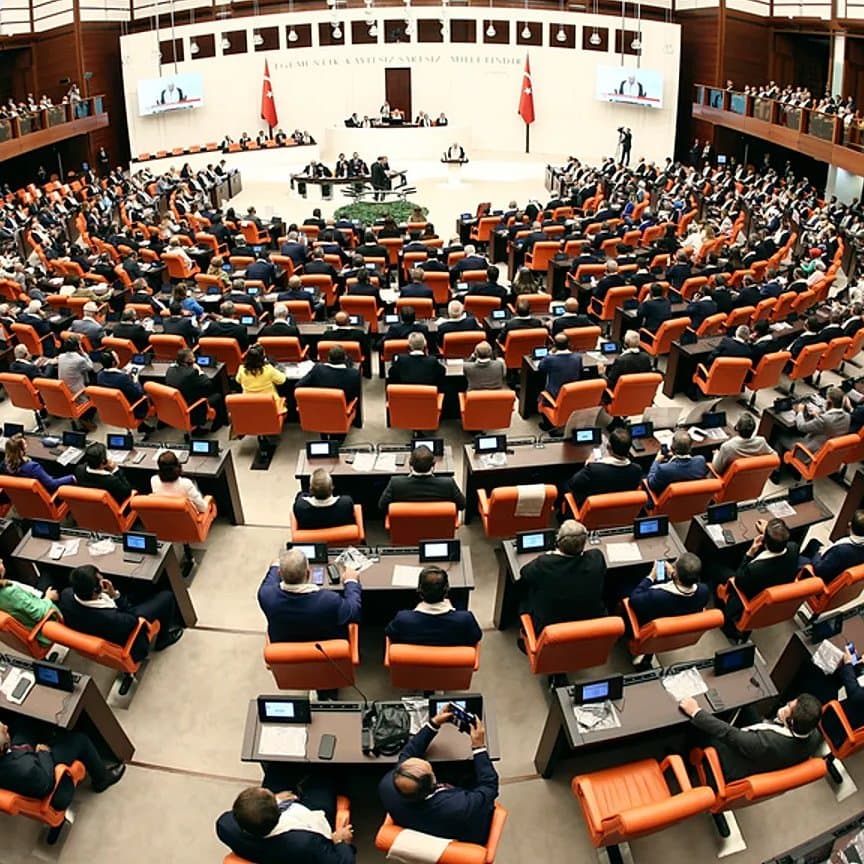 Kamuda 30 Bin Lira Zam Teklifi Geri Çekildi!