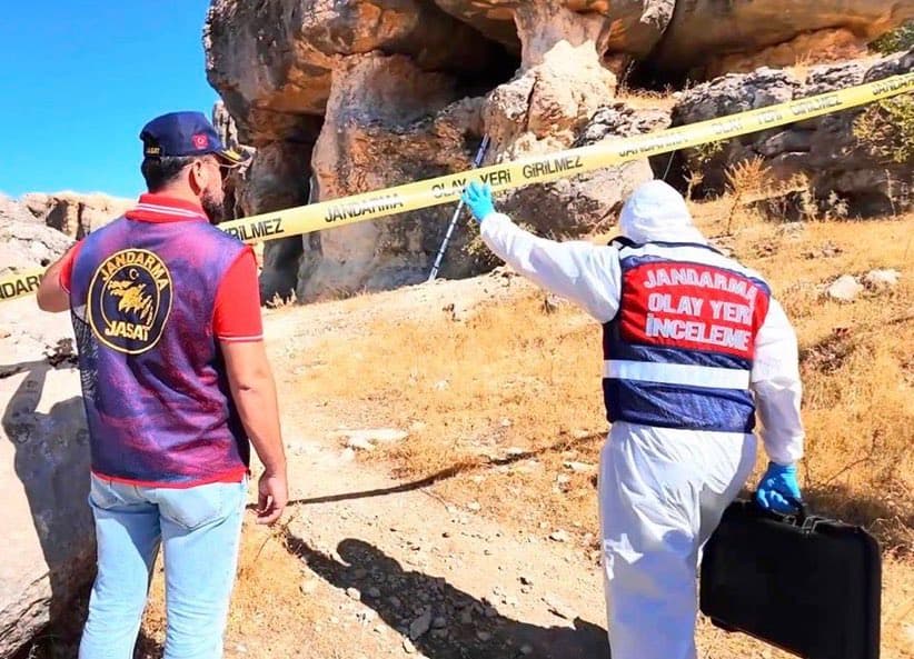 Diyarbakır'da Tahliye Edilen Şüpheli Eşini Öldürdü!