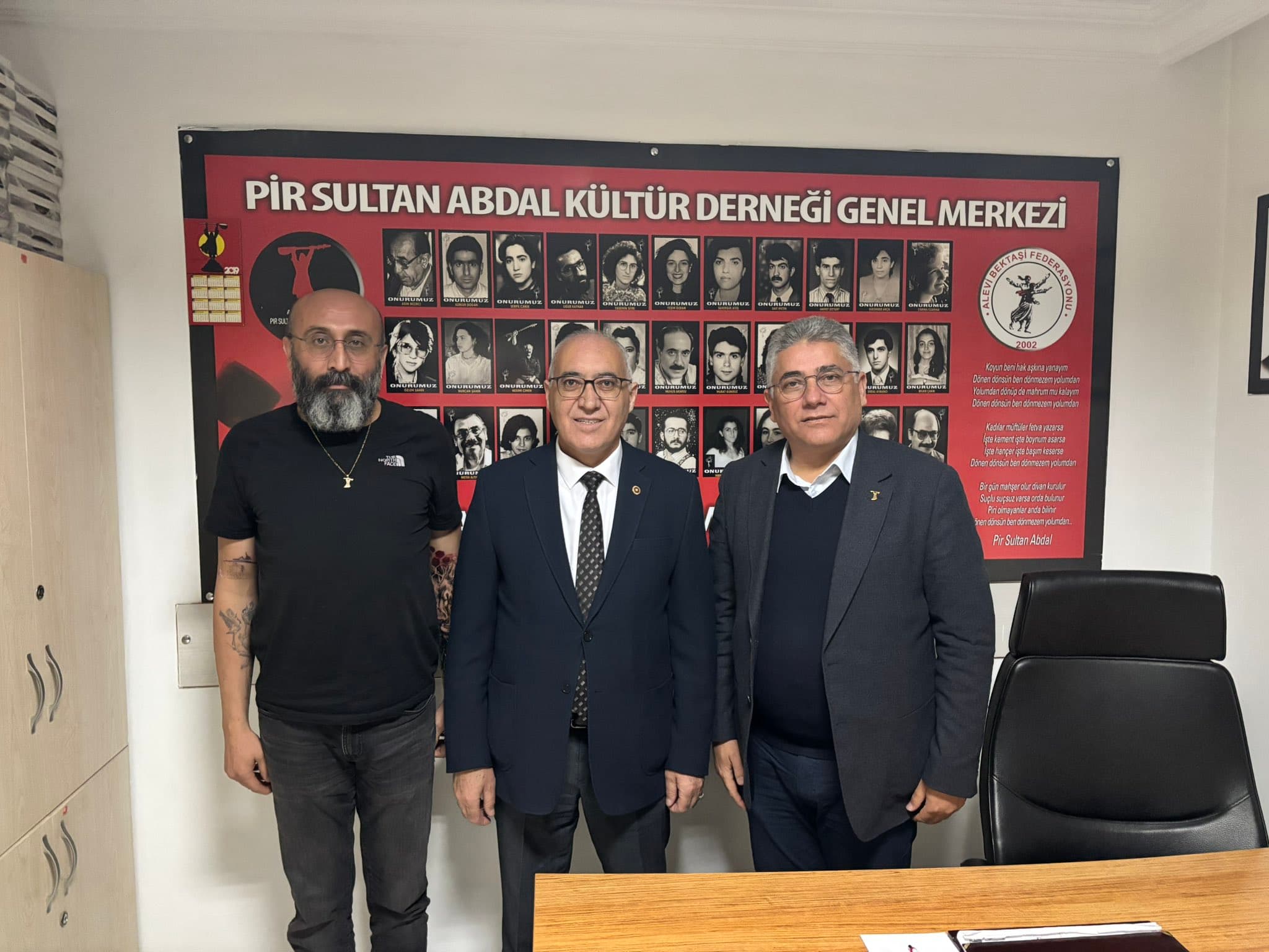 CHP'li Doğan Demir'den Dernek Ziyareti