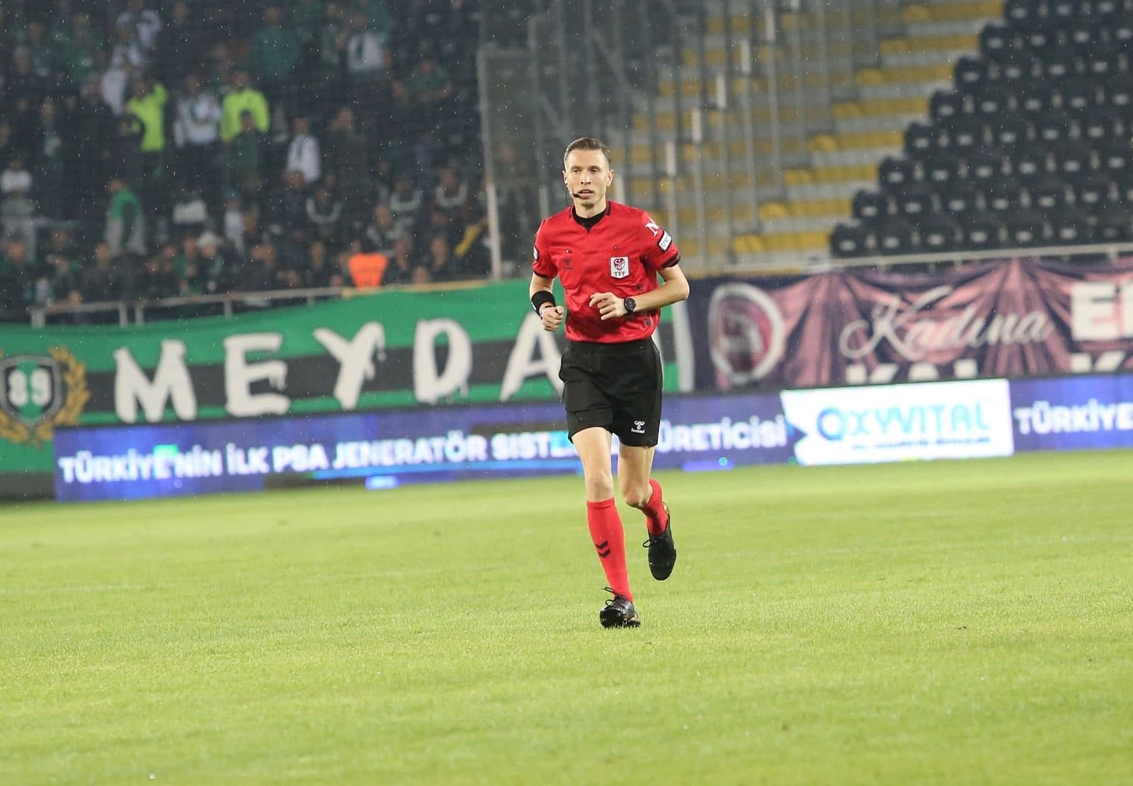 Kocaelispor-Trabzonspor Maçının Hakemi Açıklandı!
