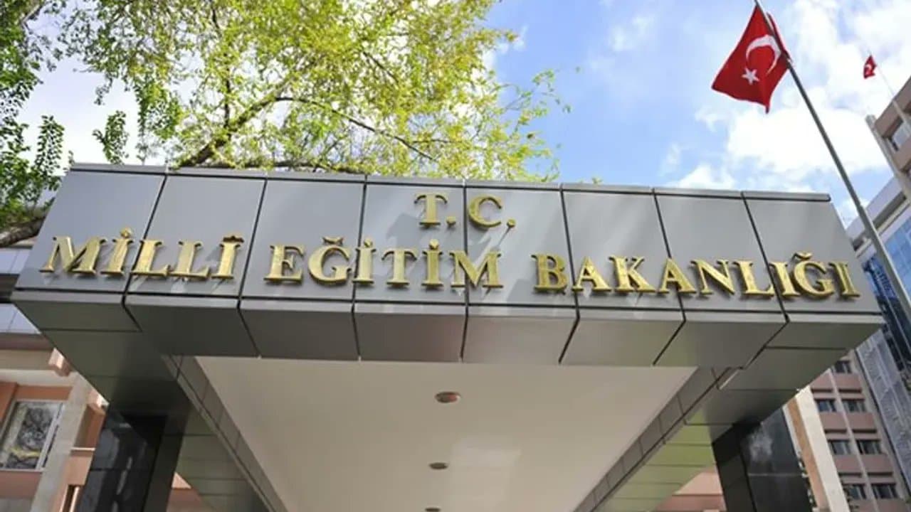 Özel Okullara Fahiş Zam Cezası!
