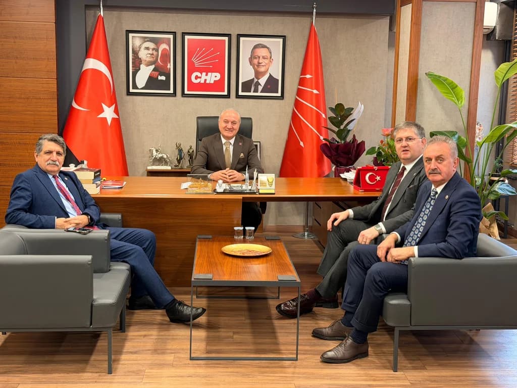 CHP'li vekiller kent gündemi için buluştu