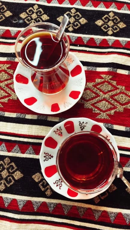 Çay ve kahve birlikte tüketildiğinde ne değişiyor?