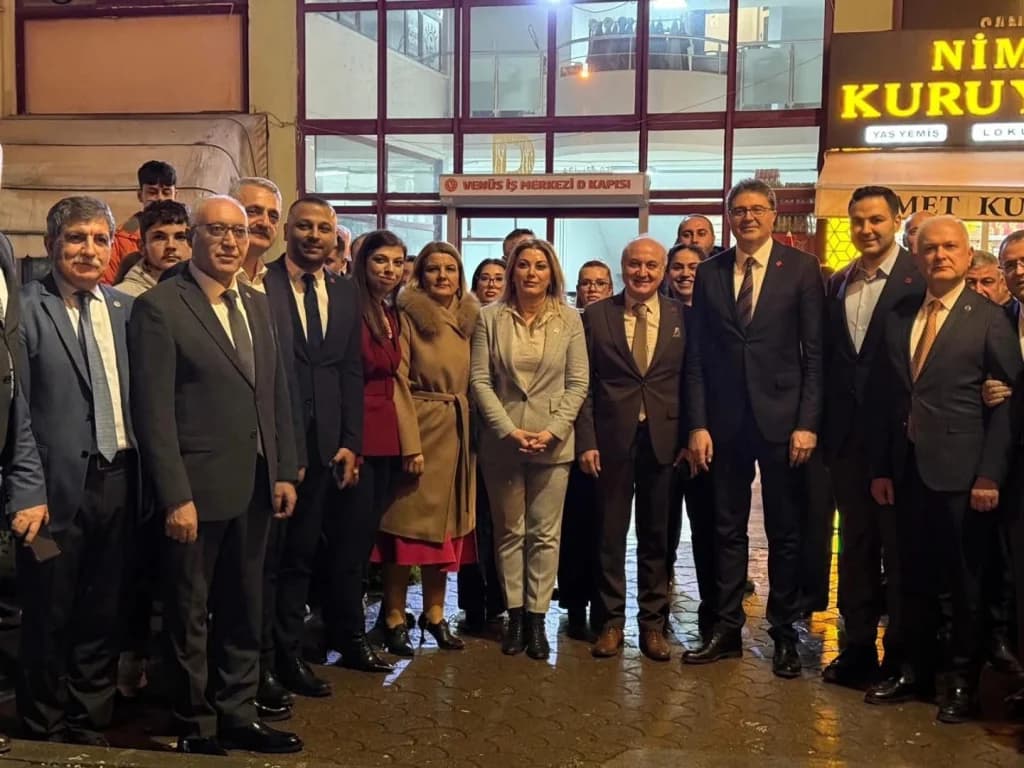 Birlik ve Dayanışma Gecesinde 35 Yıllık Yolculuk