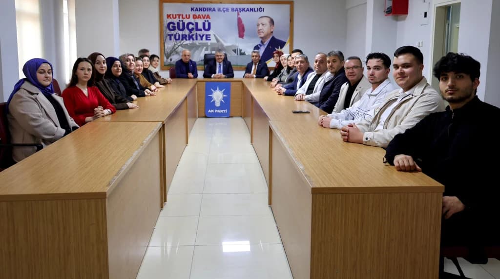 Kandıra'da AK Parti teşkilatında yeni dönem