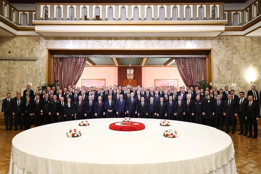TBMM Başkanı Kurtulmuş, valileri ağırladı