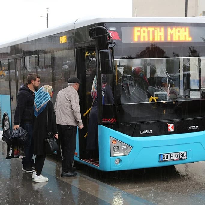 Sivas'ta 65 Yaş Üstü Vatandaşın Toplu Taşımada Rekoru