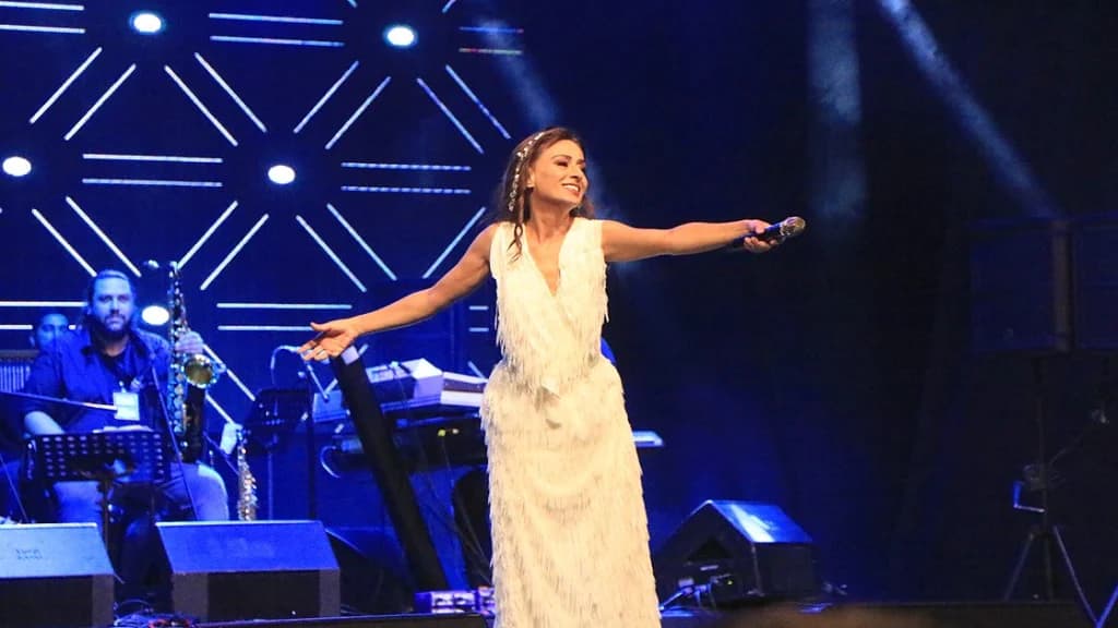 Yıldız Tilbe'den Gazze'ye İftar Sofrası: 'Denizde Damla Bile Değil'