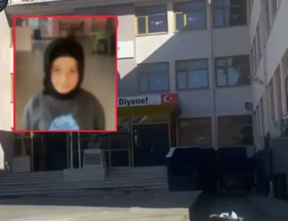 Derince'de başörtülü öğrenciyi derse almayan öğretmen açığa alındı