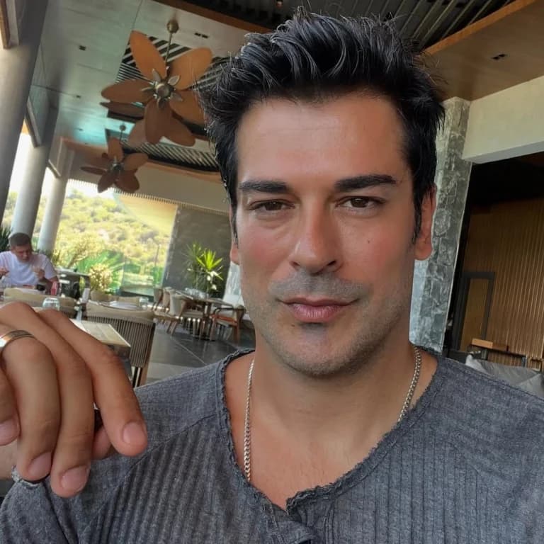 Burak Özçivit'ten 30 daire iddiasına yanıt