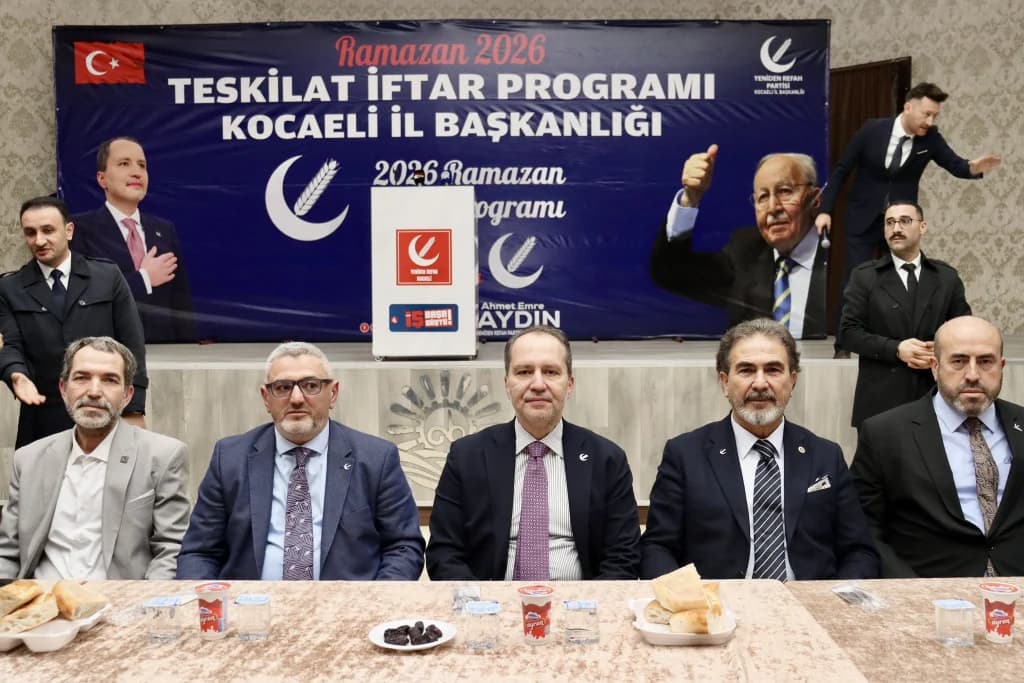 Erbakan'dan Kocaeli'ye övgü: Rol model olacaklar