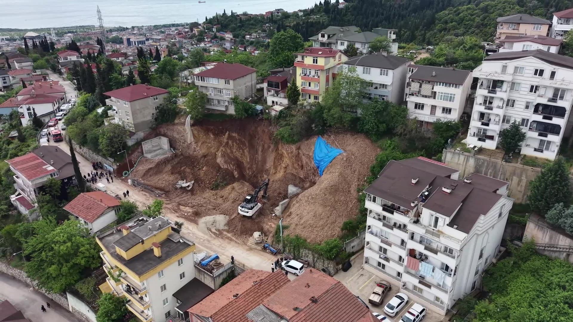 İZMİT BELEDİYESİ’NDEN TOPRAK KAYMASI AÇIKLAMASI