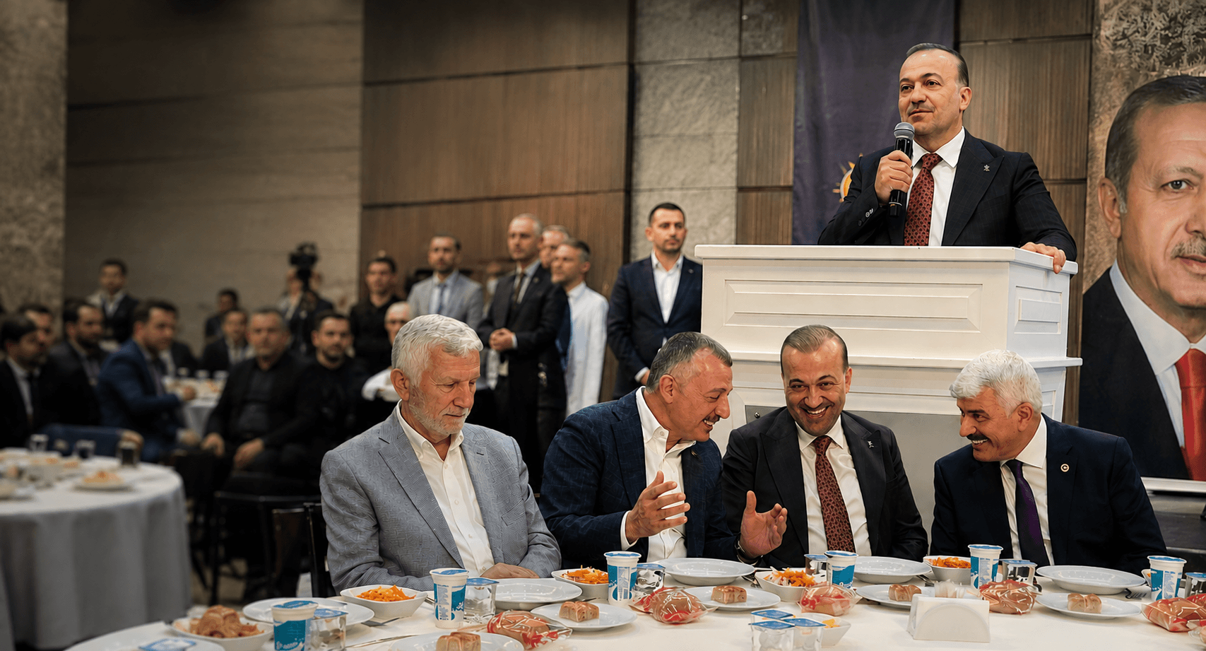 AK PARTİ KOCAELİ’DE 25. KURULUŞ YIL DÖNÜMÜ BULUŞMASI