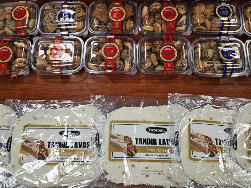 Gölcük'te Zabıta Tarihi Geçmiş Ürünlere El Koydu!
