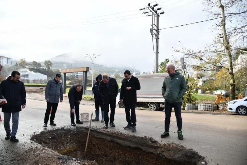 Başiskele'deki Yol Çalışmalarına Başkan Özlü'den Yakın Takip!
