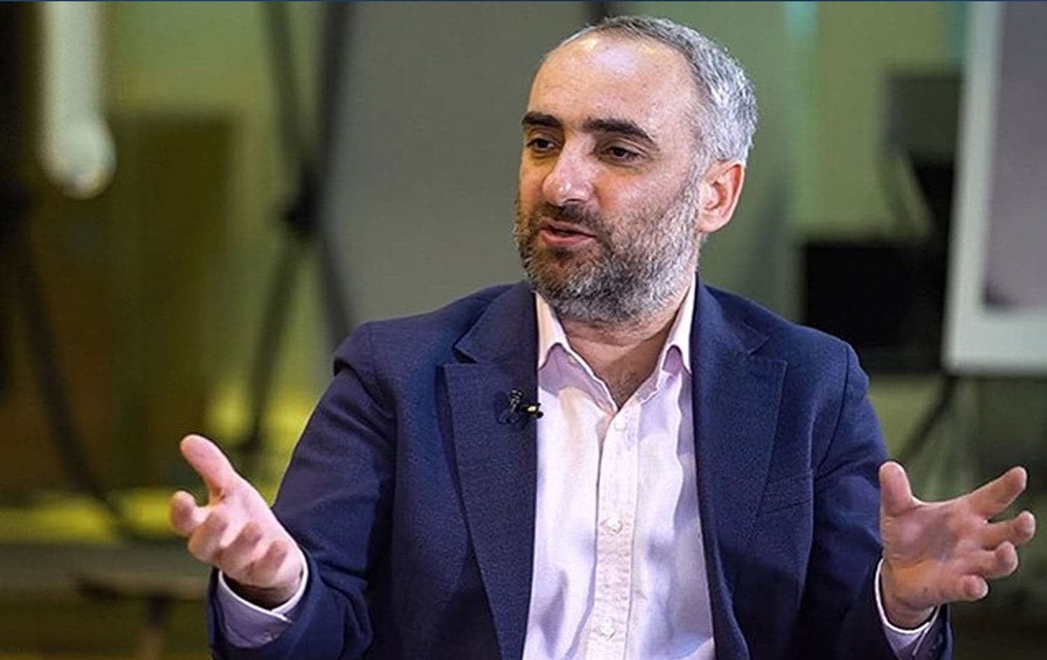 İsmail Saymaz: Ömer Çelik ve Fahrettin Altun'u işaret etti!