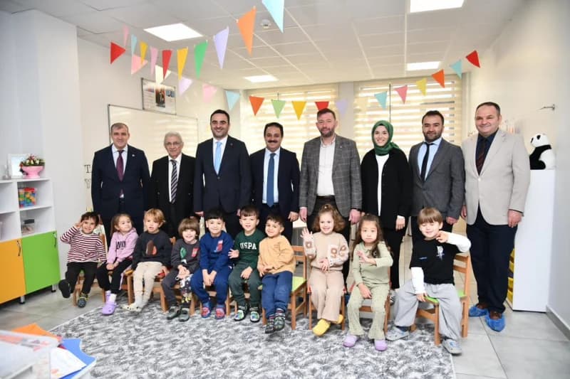 Başiskele'de İki Yeni Okulda İlk Ders Zili Çaldı!