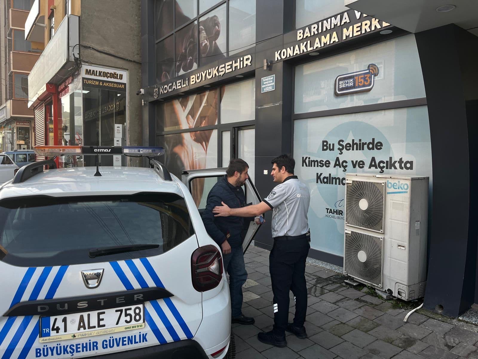 Kocaeli'de Büyükşehir Zabıtası Her Yerde!
