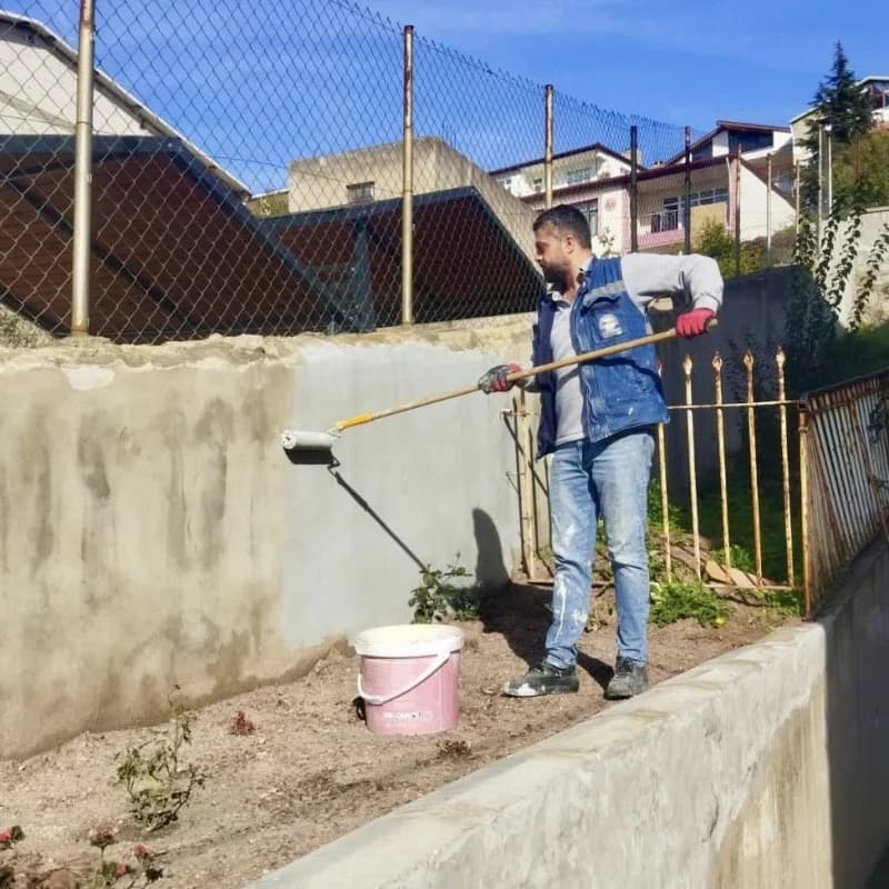 Körfez Belediyesi'nden okullara estetik dokunuş!