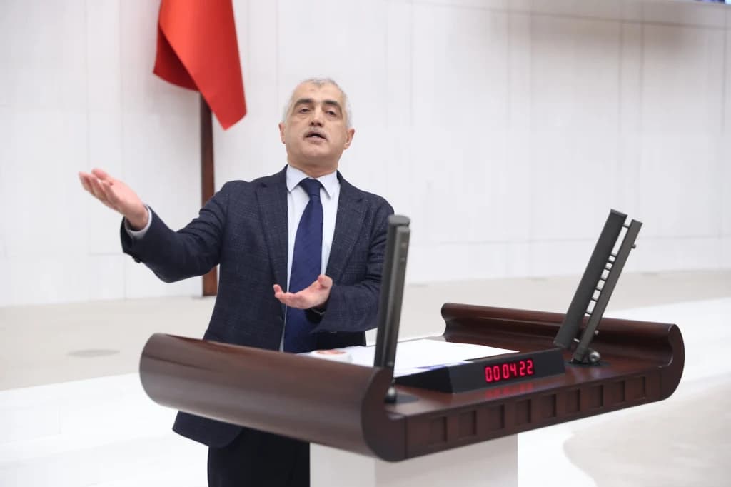Gergerlioğlu: Kartepe'yi 'Kanser-tepe' yapmanıza izin vermeyiz!