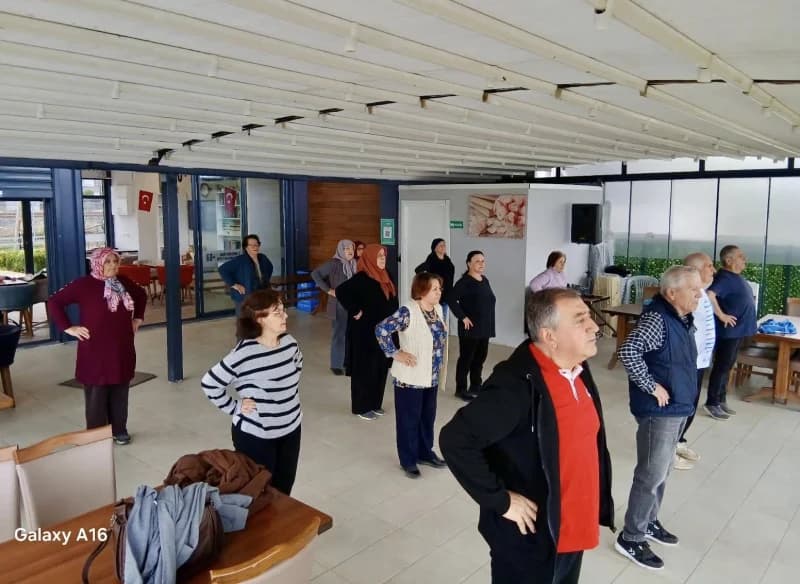 Körfez'in Çınarları Güne Sağlıklı Başlıyor!