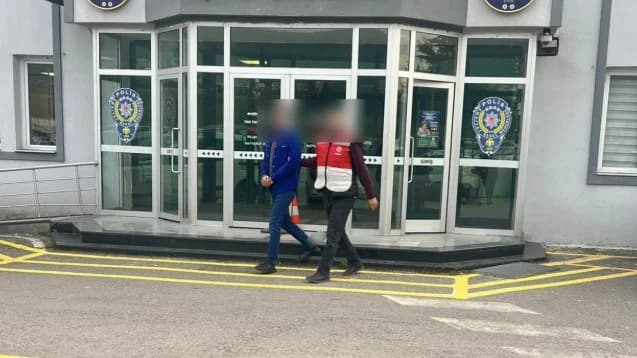 Körfez'de Hırsızlık Suçundan Aranan Şahıs Yakalandı!