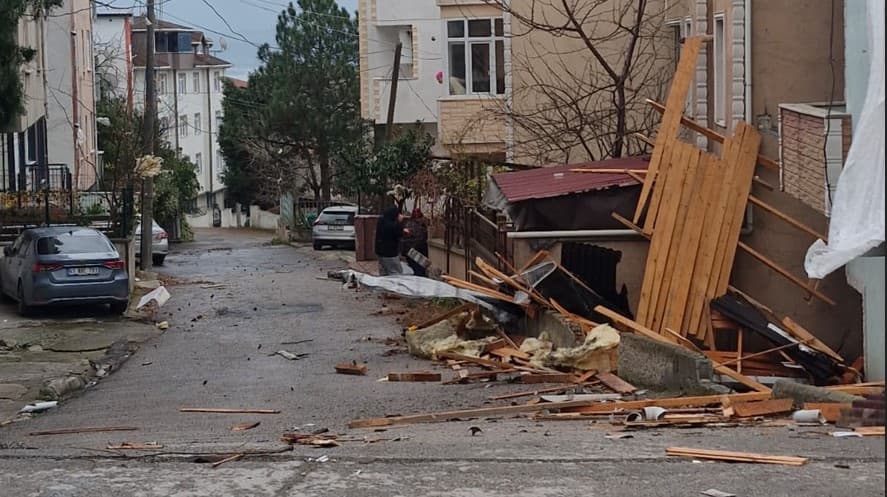 Kocaeli'de Fırtına Uyarısı: Dikkat!