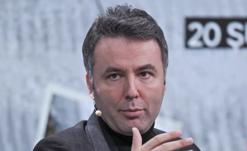 Mehmet Akif Ersoy'dan Özür Açıklaması!
