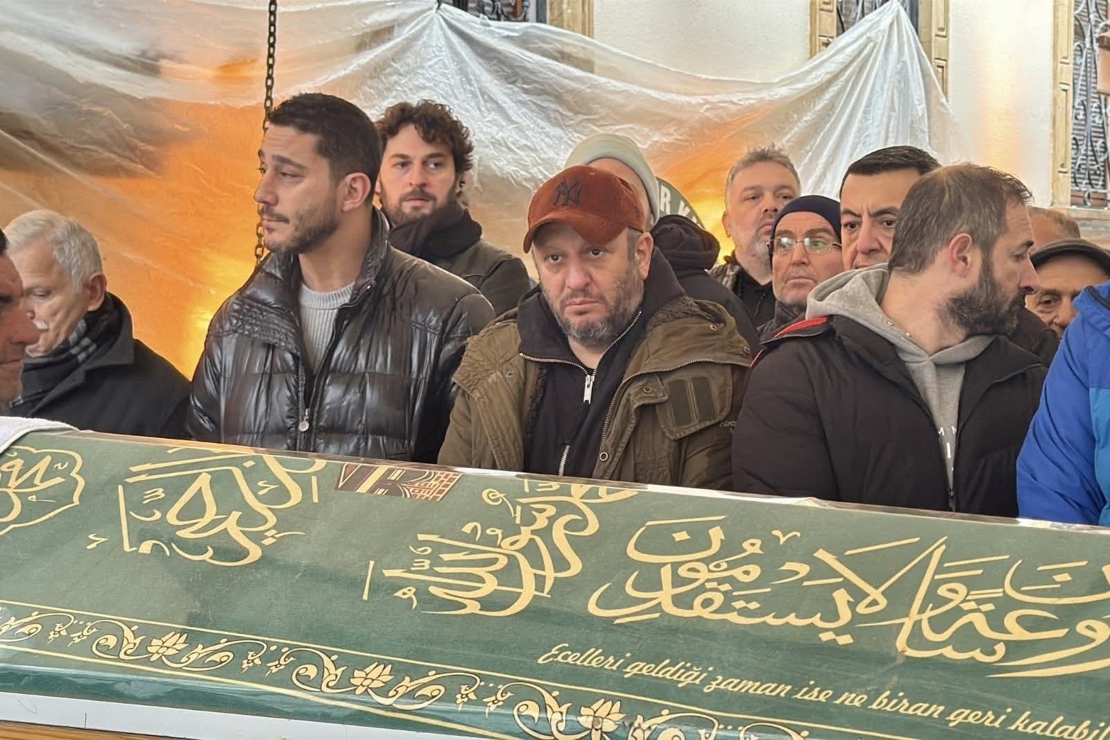 İzmit'te Serkan Keskin'in Babası Son Yolculuğuna Uğurlandı!