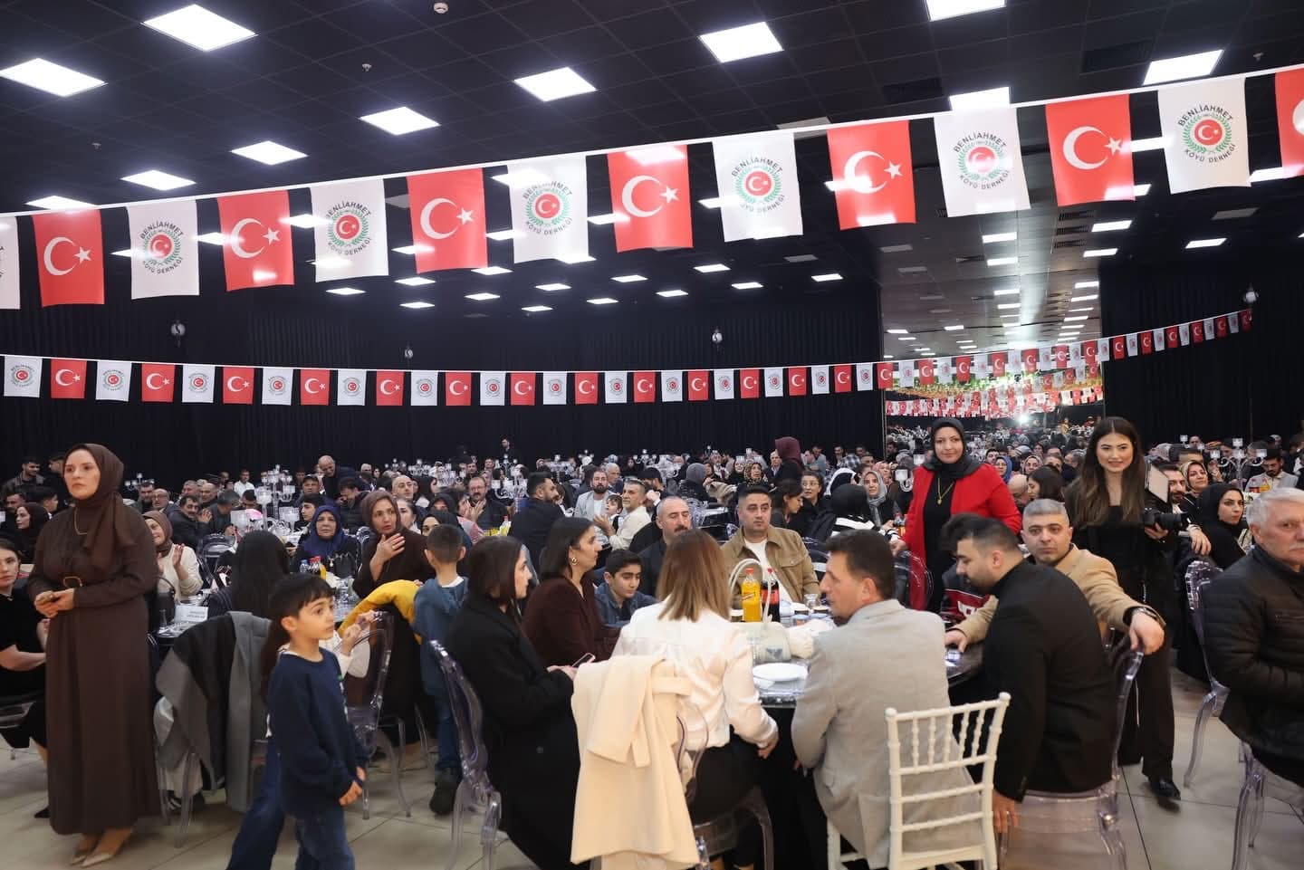 Darıca’da Karslılardan Kaz Gecesi Buluşması