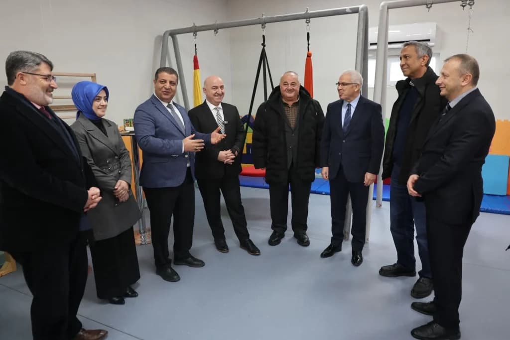 Darıca'da özel eğitim okuluna yeni spor salonu
