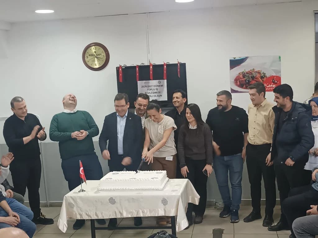 Baysan Trafo işçisi toplu sözleşme başarısını kutladı