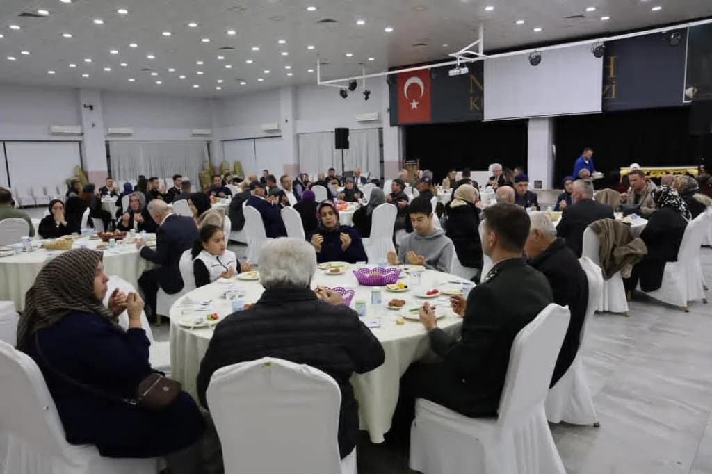 Kandıra'da Şehit Yakınları ve Gazilerle İftar Sofrası
