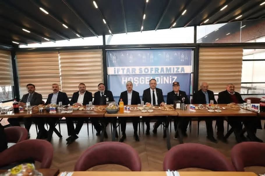 Dilovası'nda şehit yakınları ve gazilerle iftar buluşması